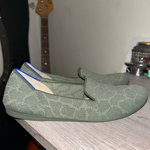-Rothy’s The Loafer Green Giraffe 
-Size W 7 - Picture 5 of 6